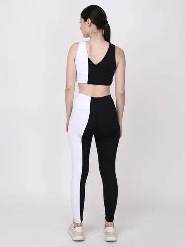 Black And White Ladies Gym Wear at Rs 1000/piece | Ladies Gym Wear in ...