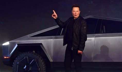 Elon Musk's Cybertruck reaches 250 000 pre-orders in just five days