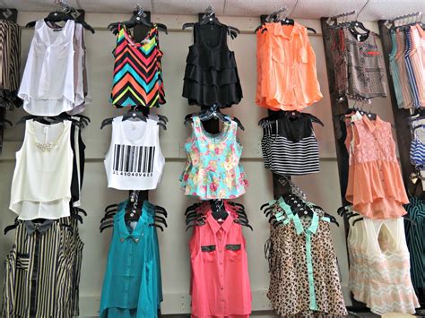 The Santee Alley: Women's Clothing Store Forever Fashion Opens in ...