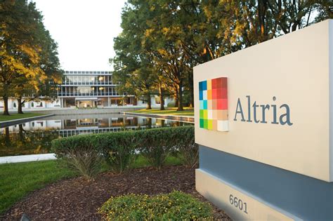 Altria: Buying 'Big MO' At A 4% Yield (NYSE:MO) | Seeking Alpha