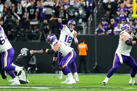 Vikings bench Dobbs for Mullens in win over Raiders: Who starts next ...