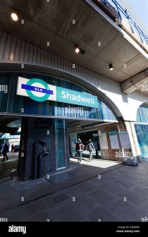 Shadwell station hi-res stock photography and images - Alamy