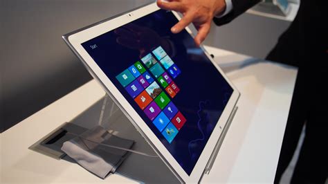 UltraHD Panasonic 20-Inch Windows 8 Tablet Hands-On