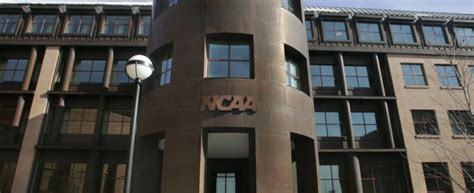 NCAA Football News and Notes: NCAA Delays Vote On Season