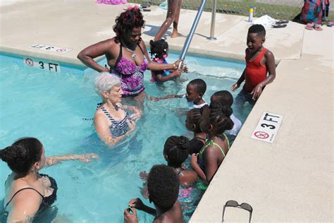 Swim season starts at Darlington City Pool | News and Press