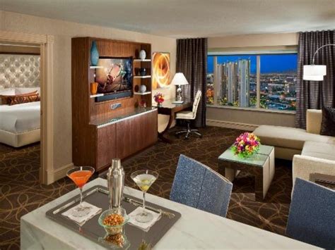 Penthouse City View Suite – Magellan Luxury Hotels