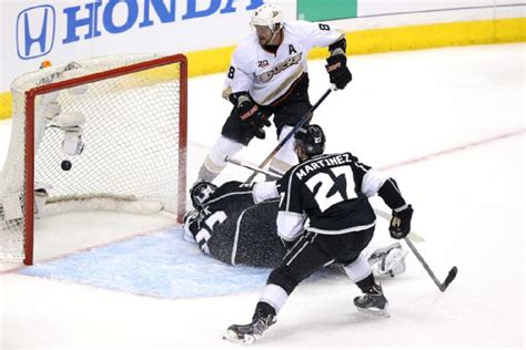 NHL - 2014 Stanley Cup playoffs: Anaheim Ducks' Teemu Selanne enjoying ...