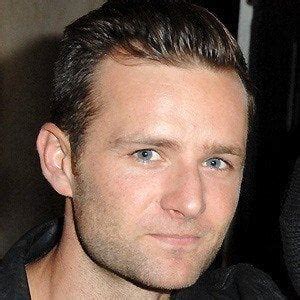 Harry Judd - Age, Family, Bio | Famous Birthdays