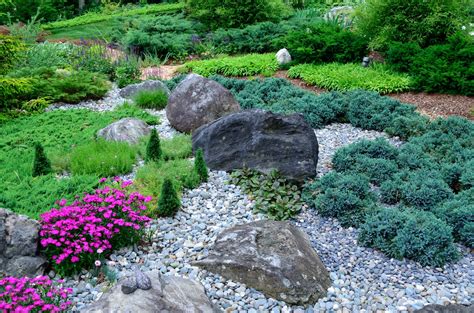 85 Surprising Front Yard Landscaping Ideas | Architectural Digest