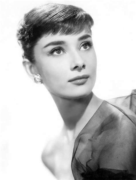 How to Get Perfect Audrey Hepburn Eyebrows!