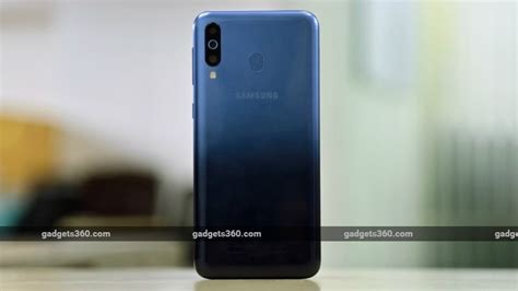 Samsung Galaxy M30 With 5,000mAh Battery, Triple Rear Cameras Launched in India: Price ...