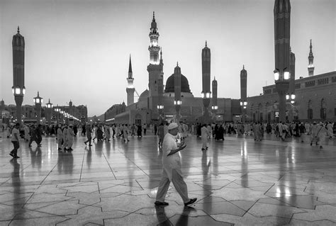 Female Security Guards Deployed At Masjid Nabawi For Ramadan - Foreignway