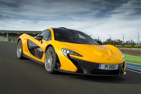 McLaren a songé à une version de la P1 non-hybride