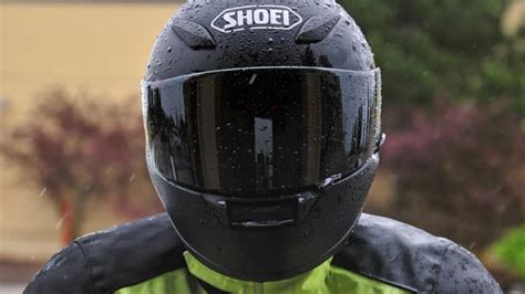 What Are The Safety Standards for Motorcycle Helmets? | BikersRights