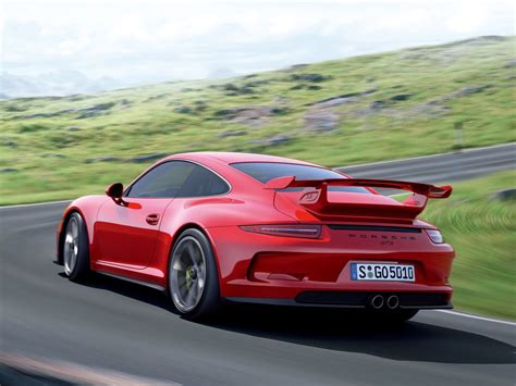 2014 Porsche 911 GT3 (991) Gets Official – Photos