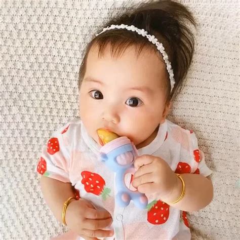 Baby Comel Perempuan : Bayi Comel 10 Foto Bayi Comel Yang Pasti Akan ...