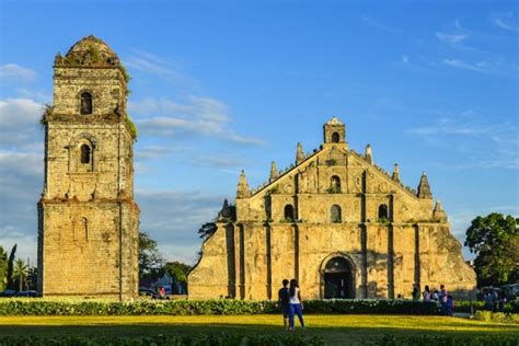 Historic: 35 of the Most Beautiful Old Churches in the Philippines | Lamudi