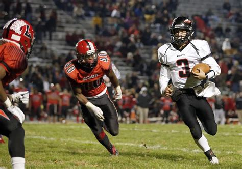 Warwick closes out regular season with 17-0 victory over McCaskey | Football | lancasteronline.com