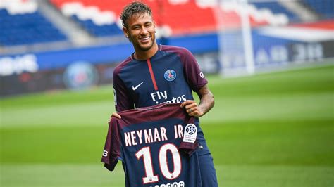 What Neymar’s $263 million transfer fee means for the future of soccer