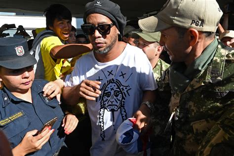 Ronaldinho, brother arrested in Paraguay