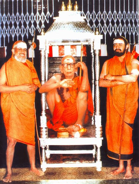 Jayendra Saraswathi dies at 82; updates: Final rites of Kanchi seer ...