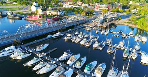 16 Best Hotels in Sturgeon Bay. Hotels from $52/night - KAYAK