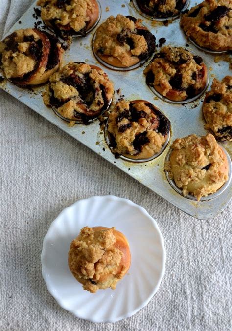 Eggless Chocolate Babka Muffins – Gayathri's Cook Spot