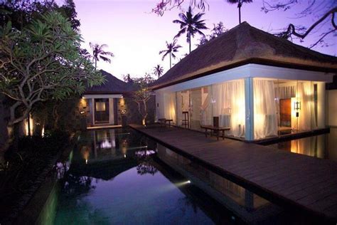 Kayumanis Nusa Dua Private Villa & Spa - Compare Deals