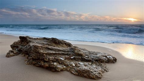 Beach Rocks Wallpapers - Top Free Beach Rocks Backgrounds - WallpaperAccess