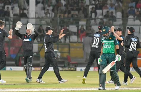 🔴PAK vs NZ 5th ODI: New Zealand Tour of Pakistan Live Updates