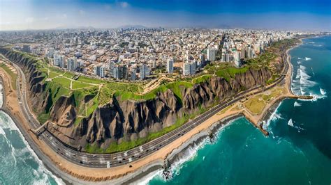 Miraflores et Costa Verde, une fenêtre panoramique sur l'océan pacifique