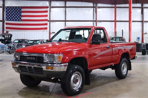 1990 Toyota Pickup | GR Auto Gallery