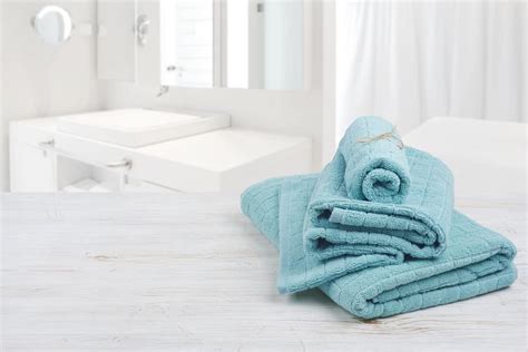 What Are the Best Colors for Bath Towels? - Homenish