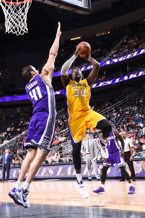 PHOTOS: Lakers vs. Kings (10/13/16) Photo Gallery | NBA.com