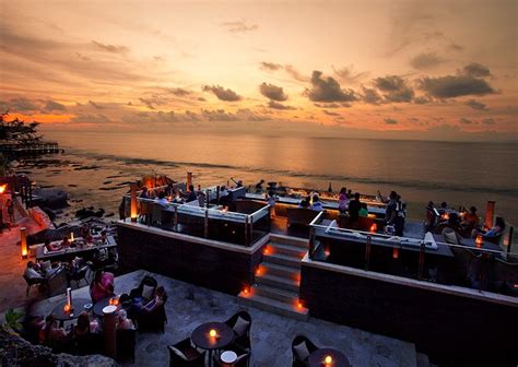 Unique Dining Experience at Rock Bar | AYANA Hotels, BALI