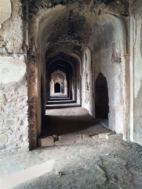 Bhangarh fort inside palace | India Travel Forum