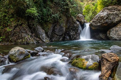 Scenic View of Waterfall · Free Stock Photo