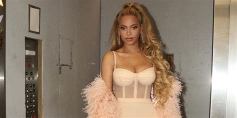 Beyoncé Wore The Ultimate Wedding Guest Outfit To Jay-Z’s Mum’s Wedding ...