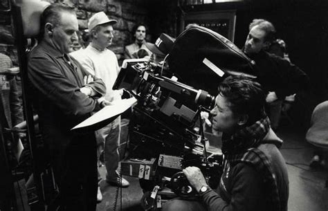 Behind the scenes of SILENCE OF THE LAMBS. : r/Moviesinthemaking