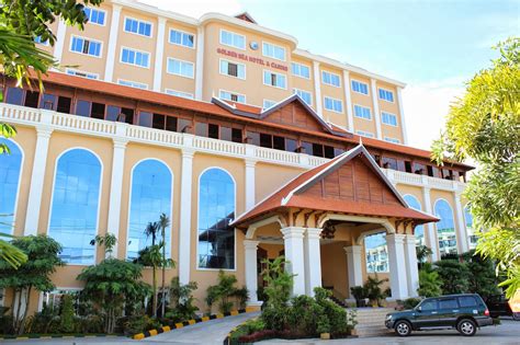 Golden Sea Hotel Sihanoukville : Hotel Front View