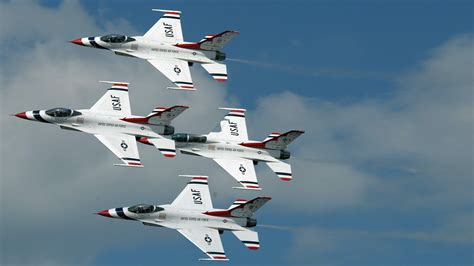 F 16 Thunderbirds Wallpaper