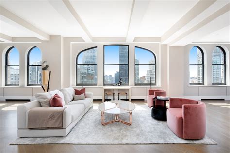 Jeff Bezos Buys Fifth Avenue Condo Spread for Around $80 Million ...