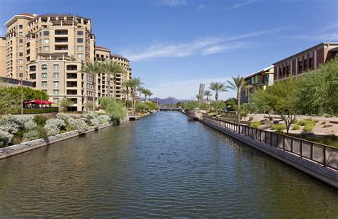 Scottsdale Waterfront - Scottsdale, Arizona - Arrivalguides.com