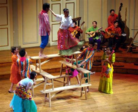 Culture of the Philippines: Sayaw Sa Banko