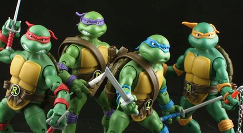 Playmates Teenage Mutant Ninja Turtles Classic Collection Figure Review | Pixel-Dan.com