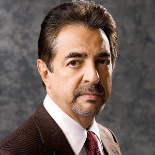 Joe Mantegna Latest News, Bio, Profile, Album, Movie and Photo.