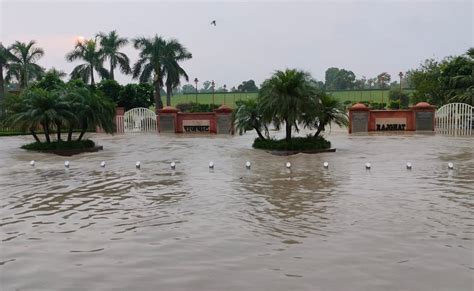 Delhi Flood Waters Reach Supreme Court, Rajghat Submerged - DMRU