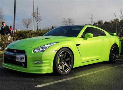 Green Nissan GT-R R35. - 6SpeedOnline - Porsche Forum and Luxury Car ...