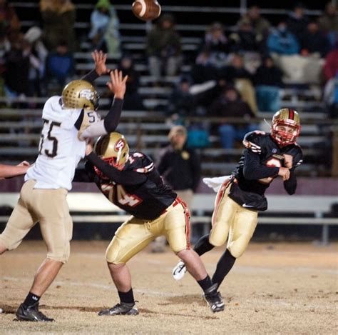 High school football: Salisbury hangs on vs. Surry Central - Salisbury Post | Salisbury Post