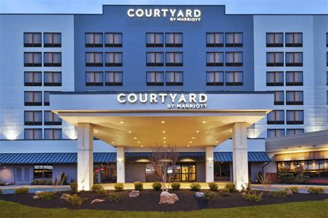 Secaucus Meadowlands Hotel Suites in New Jersey | Courtyard Secaucus Meadowlands